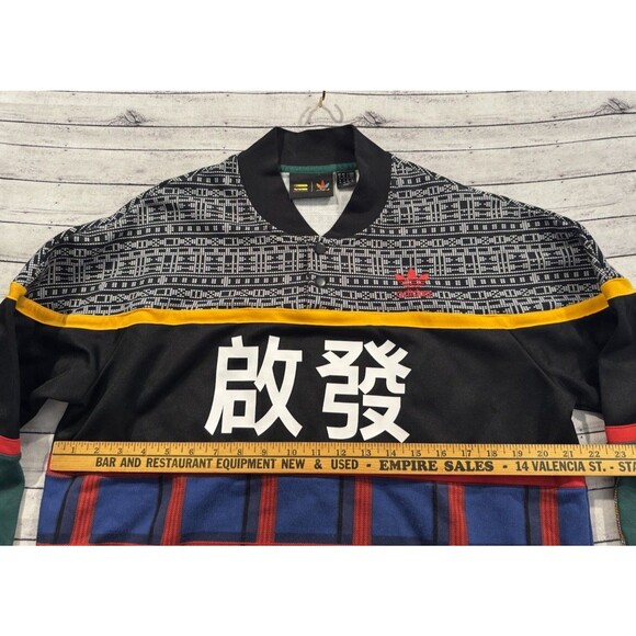 Adidas x Pharrell Williams Solar HU Crewneck Sweater Sz M Human Race 3MPOW3R - Picture 11 of 16